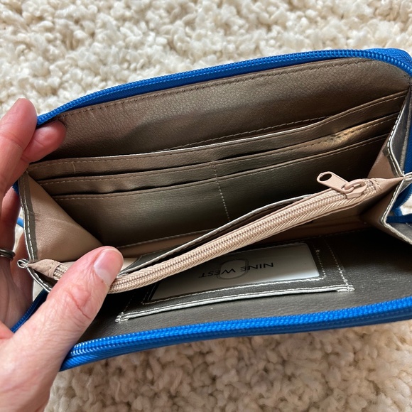 NWT Nine West Wallet - Picture 5 of 6
